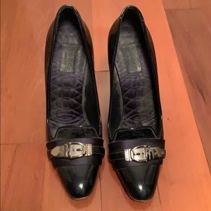 Gucci Navy Pumps